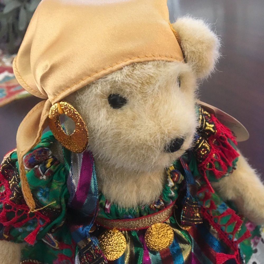 Muffy VanderBear Gypsy  Bear - Picture 3 of 6